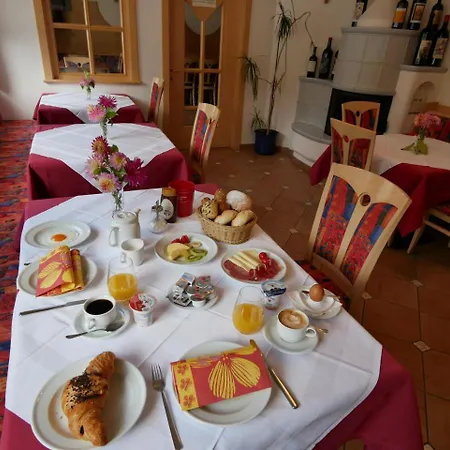 Appartmenthotel Residence Elvis Urtijëi Buitenkant foto