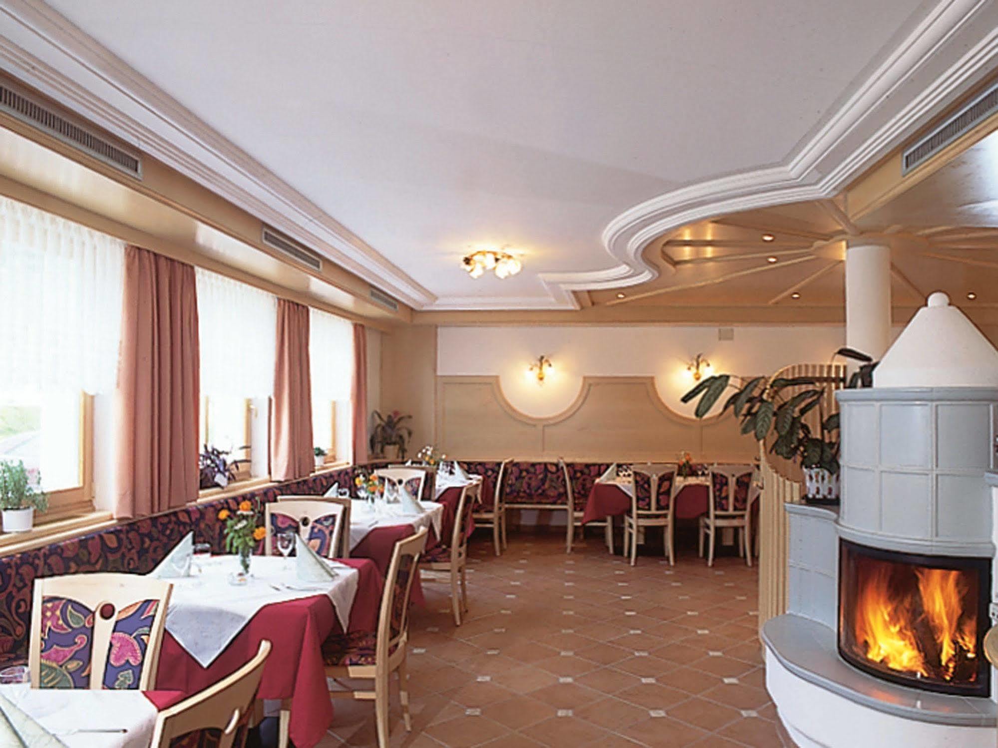 Appartmenthotel Residence Elvis Hotel 2*