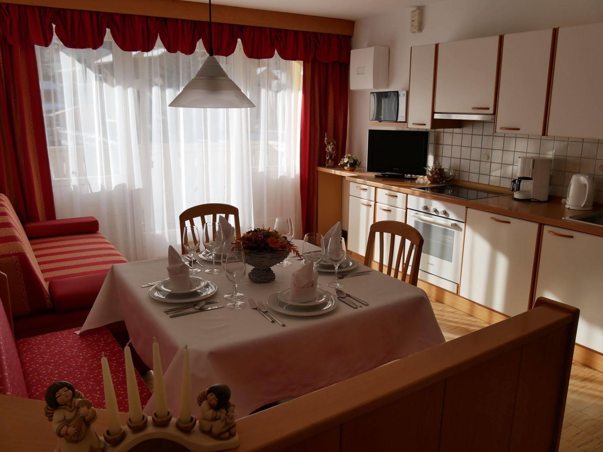 Hotel Appartmenthotel Elvis Urtijëi